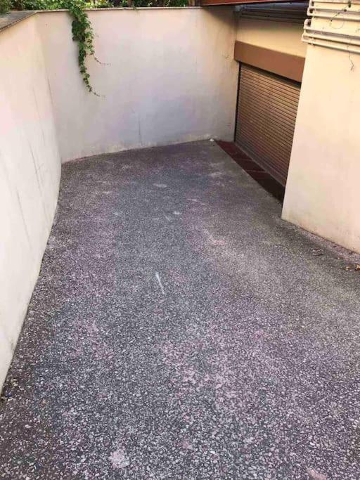 5 Min From Papageorgiou Free Indoor Parking Apartment Tesalonika Bagian luar foto