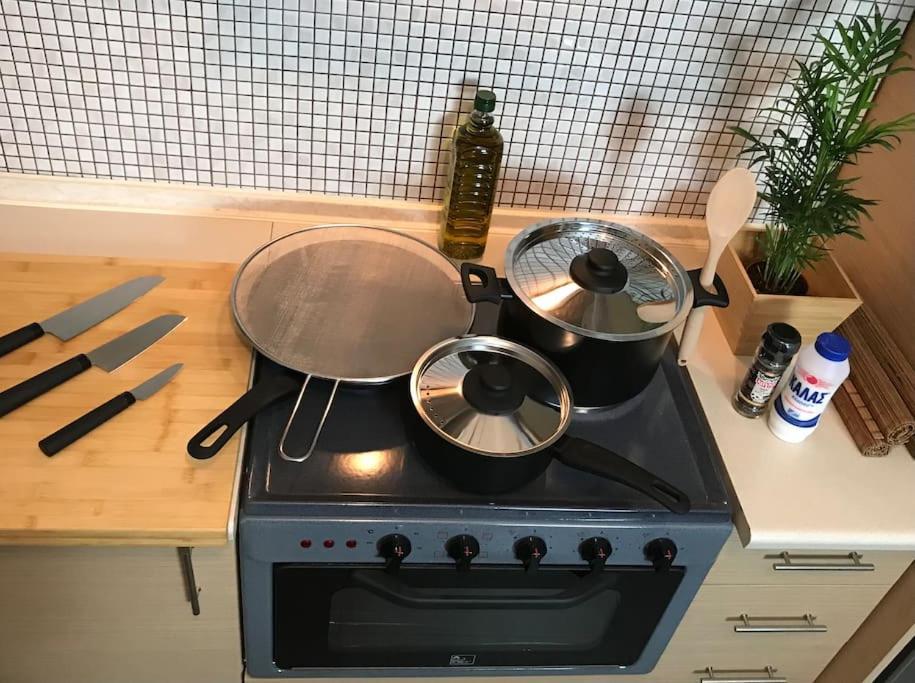 5 Min From Papageorgiou Free Indoor Parking Apartment Tesalonika Bagian luar foto